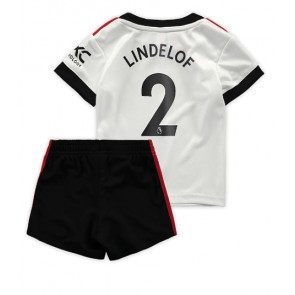 Manchester United Victor Lindelof #2 Bortedraktsett Barn 2022-23 Kortermet (+ Korte bukser)